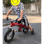 5歳児、自転車デビューにキッカーグランデとへんしんバイク迷う。